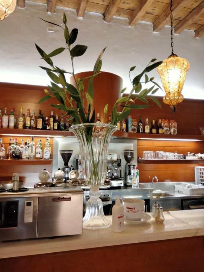 度可鲁尼酒店 圣博尼法乔 外观 照片